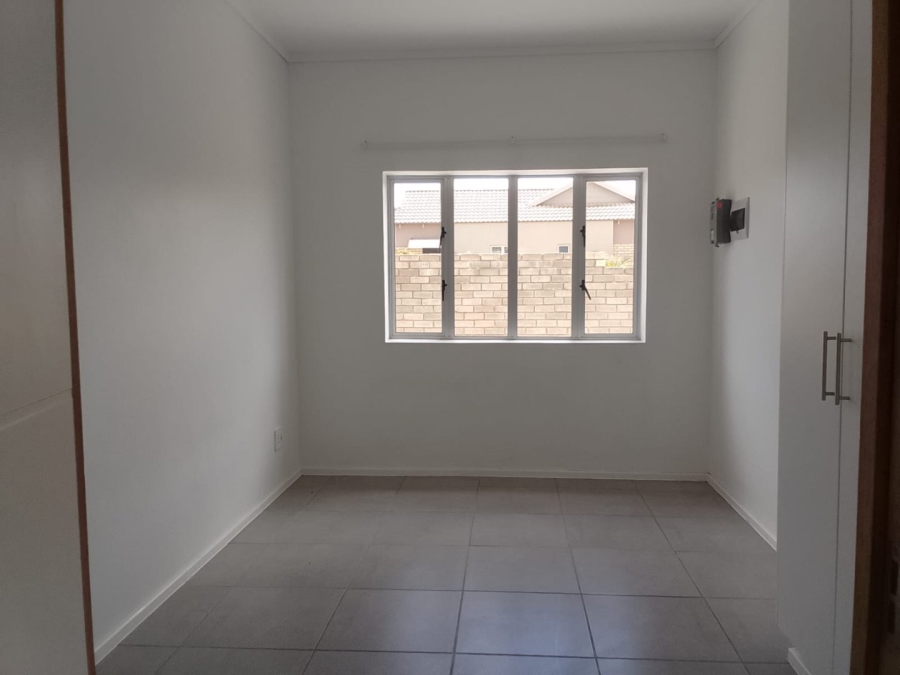 To Let 3 Bedroom Property for Rent in Pacaltsdorp Western Cape